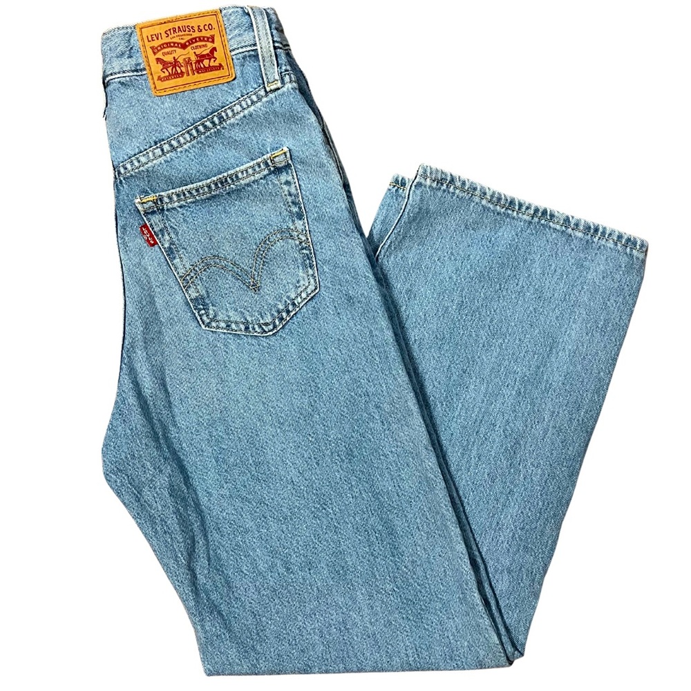 Levi’s High Waisted Straight Leg Jeans Size 25
